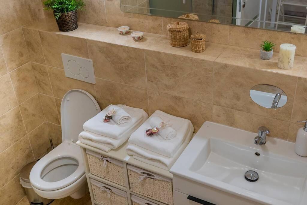 Provensálsky Rodinný Apartmán Mandolina Bojnice Esterno foto